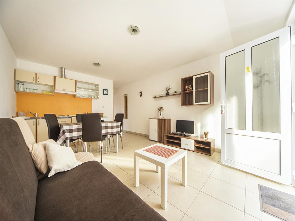 Apartments Katoro Relax Umag Buitenkant foto