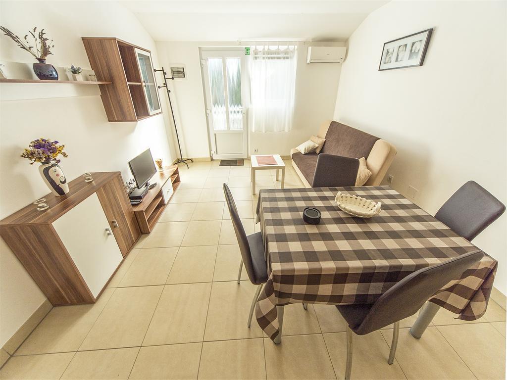 Apartments Katoro Relax Umag Buitenkant foto