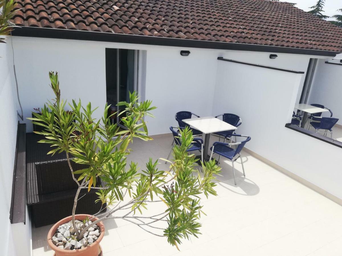 Apartments Katoro Relax Umag Buitenkant foto
